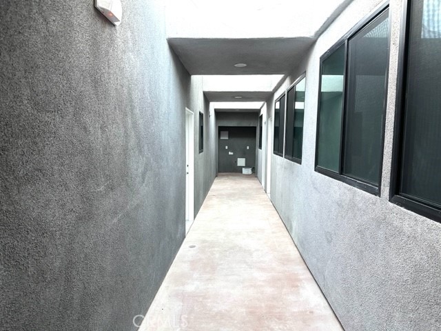 Tarzana Condo: 19421 Ventura Boulevard