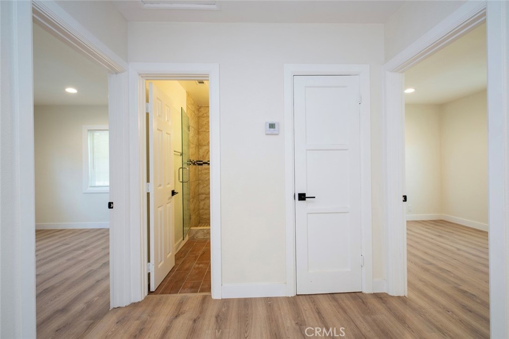 Sun Valley Condo: 7912 Vineland Avenue