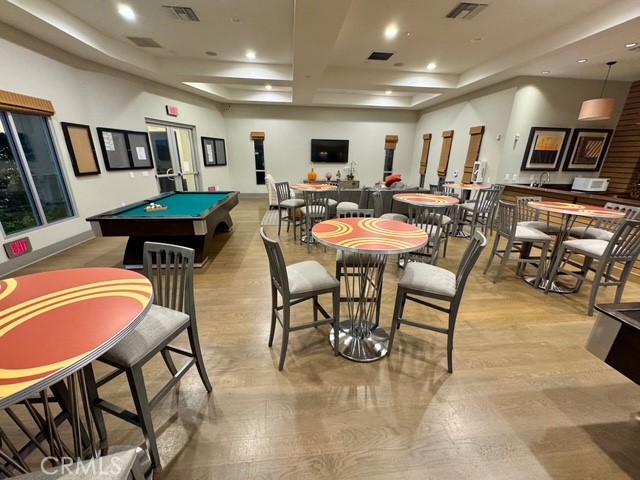 Hawthorne Condo: 5450 Strand