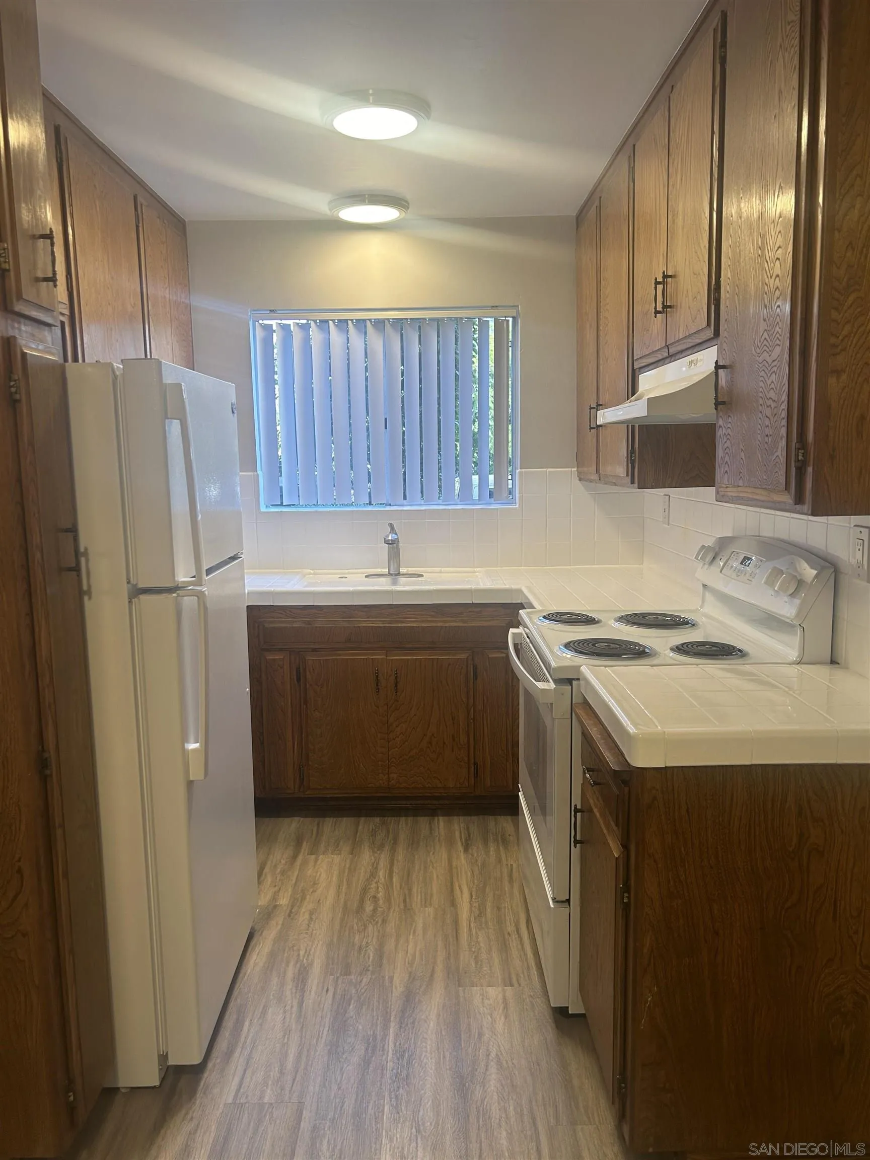 San Diego Condo: 4174 Monroe Avenue