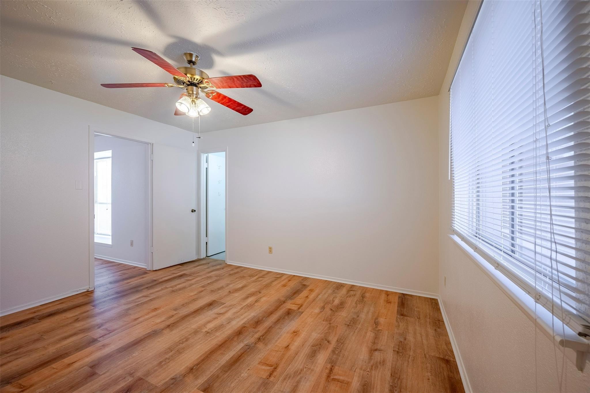 Humble Condo: 10906 Maple Rock Drive