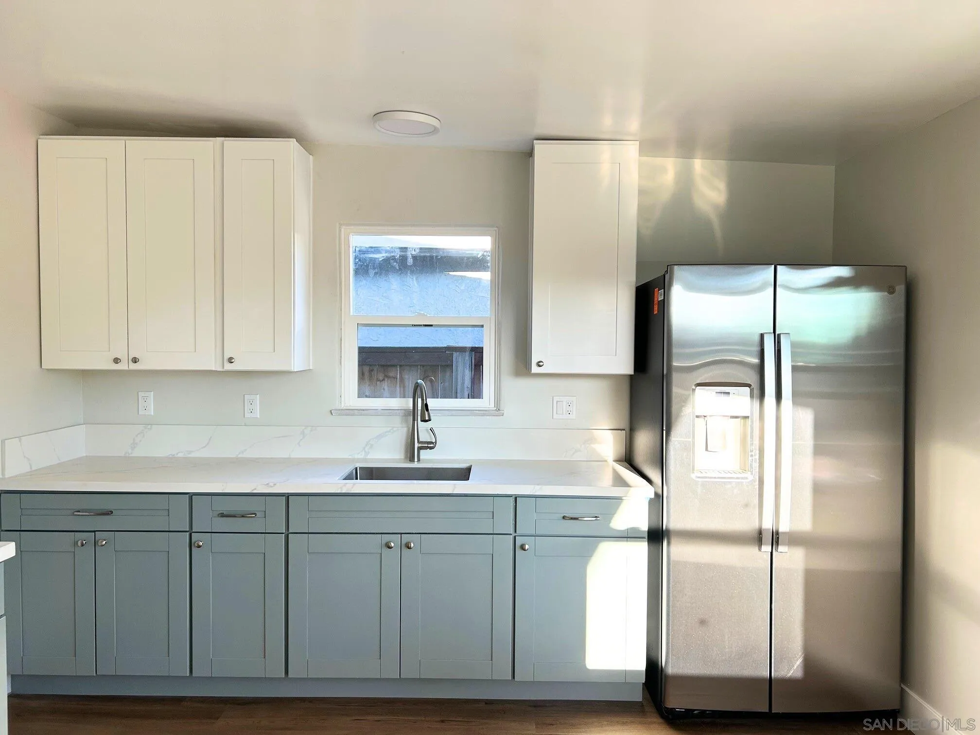 Escondido Condo: 759 West 10th Avenue