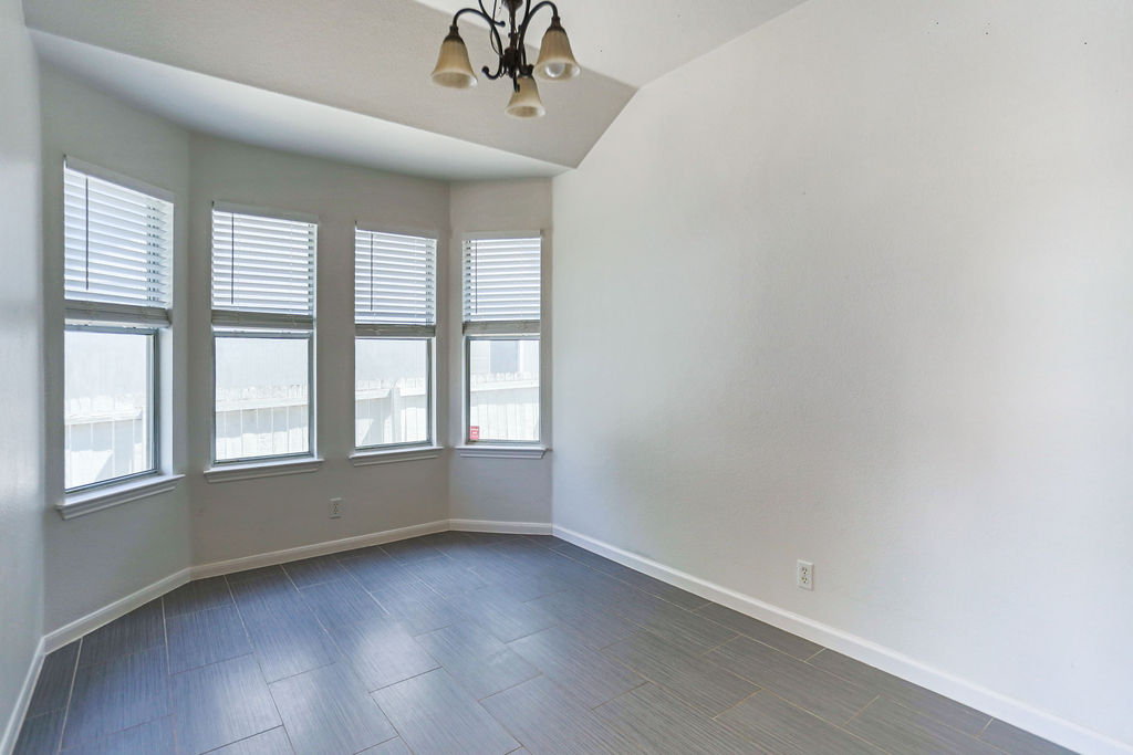 Hutto Condo: 215 Estate Drive