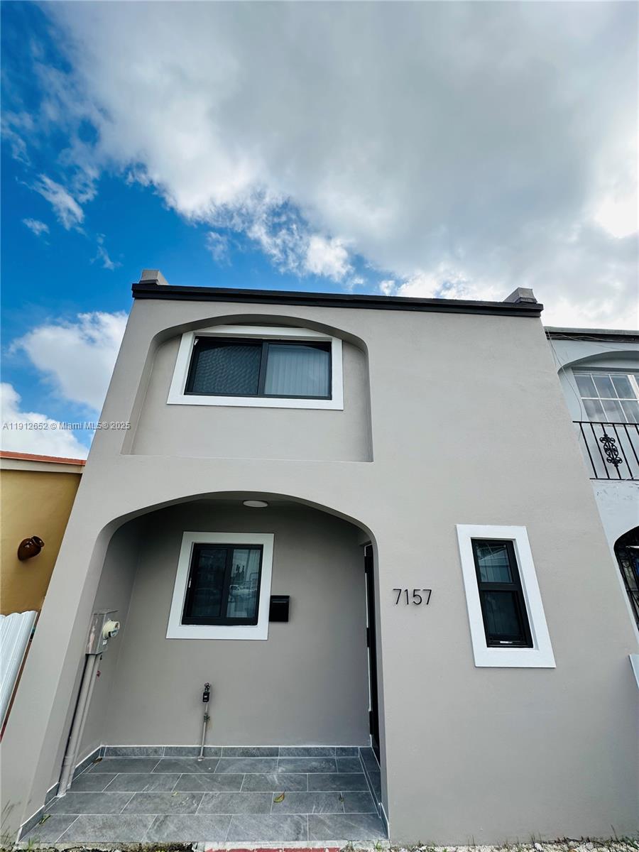 Hialeah Condo: 7157 West 19th Court