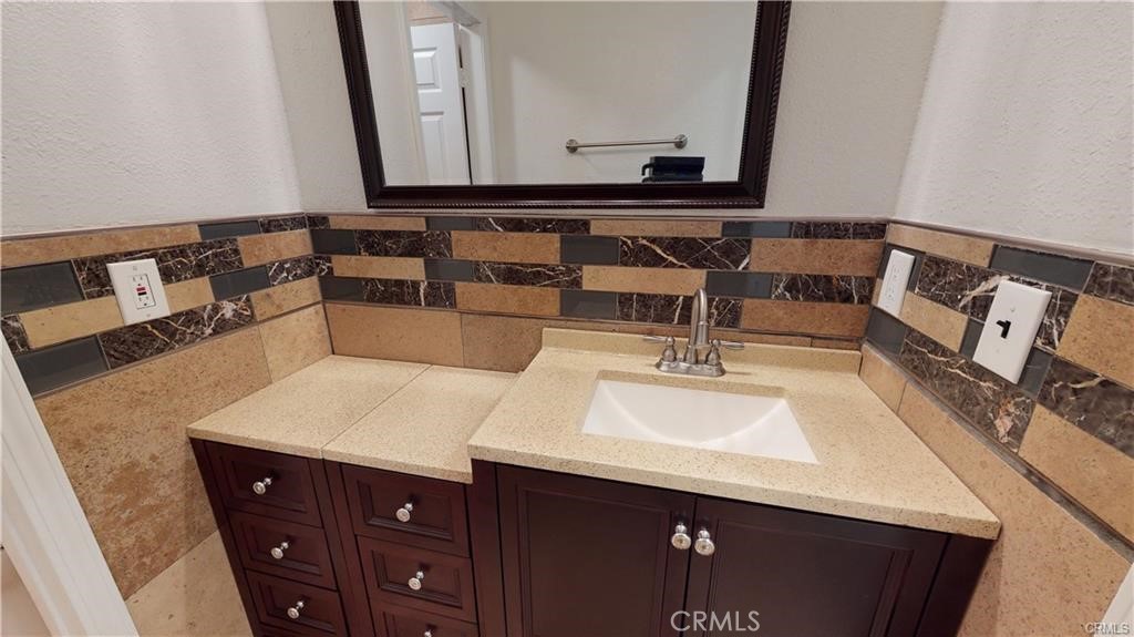 Corona Condo: 1952 Adobe Avenue