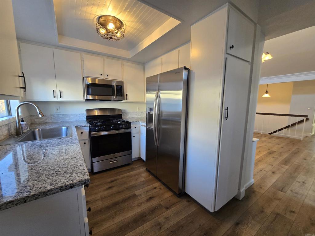 Escondido Condo: 2135 East Valley Parkway