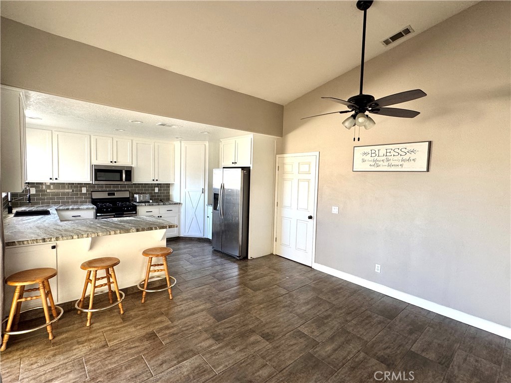 Victorville Condo: 12900 Briarcliff Drive