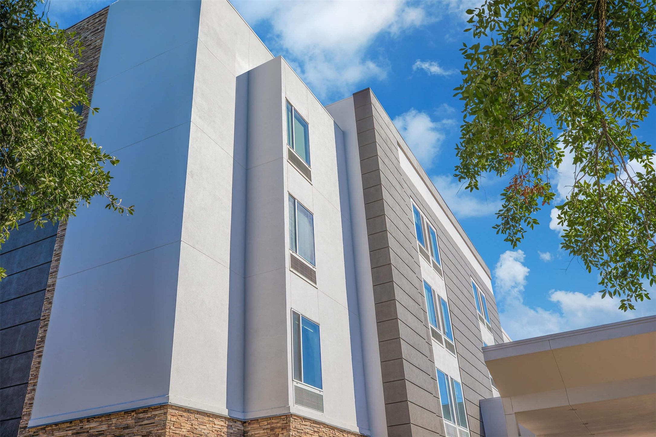 Houston Condo: 1350 Broadfield Boulevard