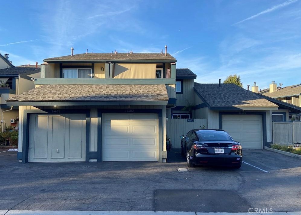 Huntington Beach Condo: 16602 Algonquin Street