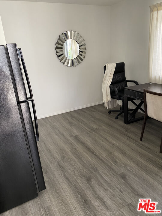 Beverly Hills Condo: 451 South La Peer Drive