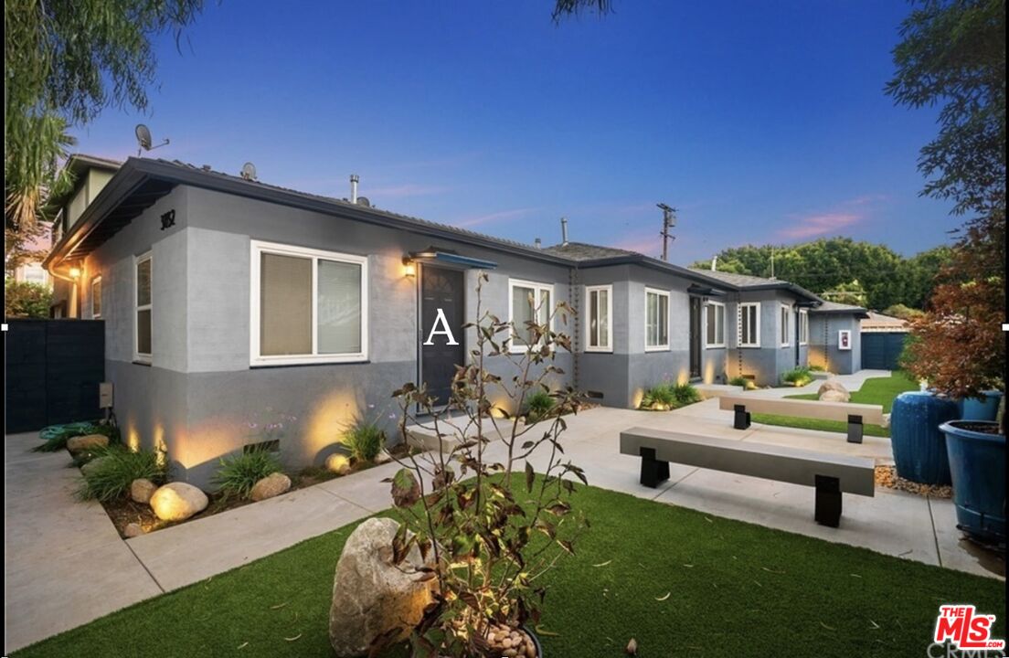 Santa Monica Condo: 3032 Exposition Boulevard