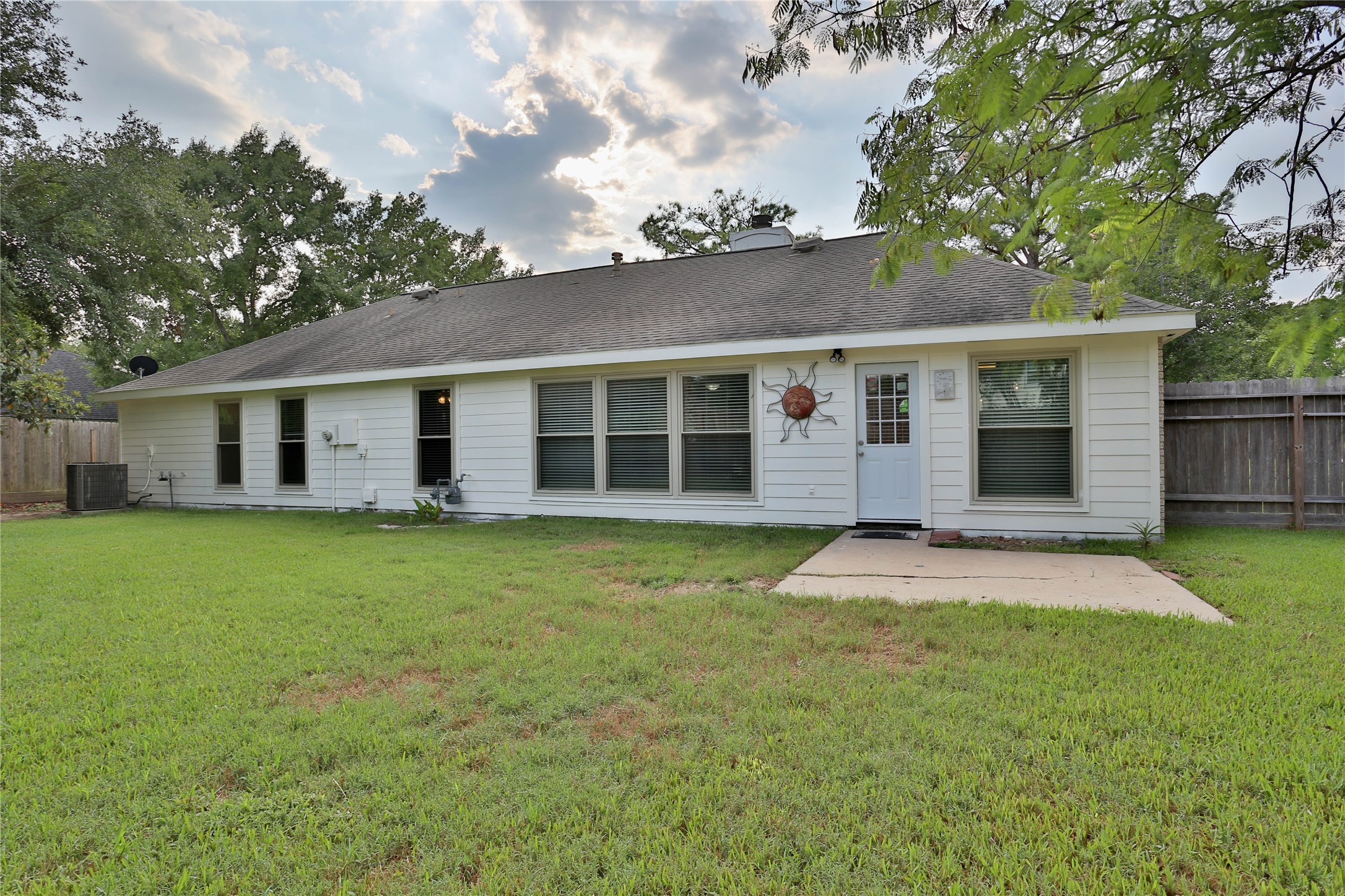 Katy Condo: 7110 Yardley Drive