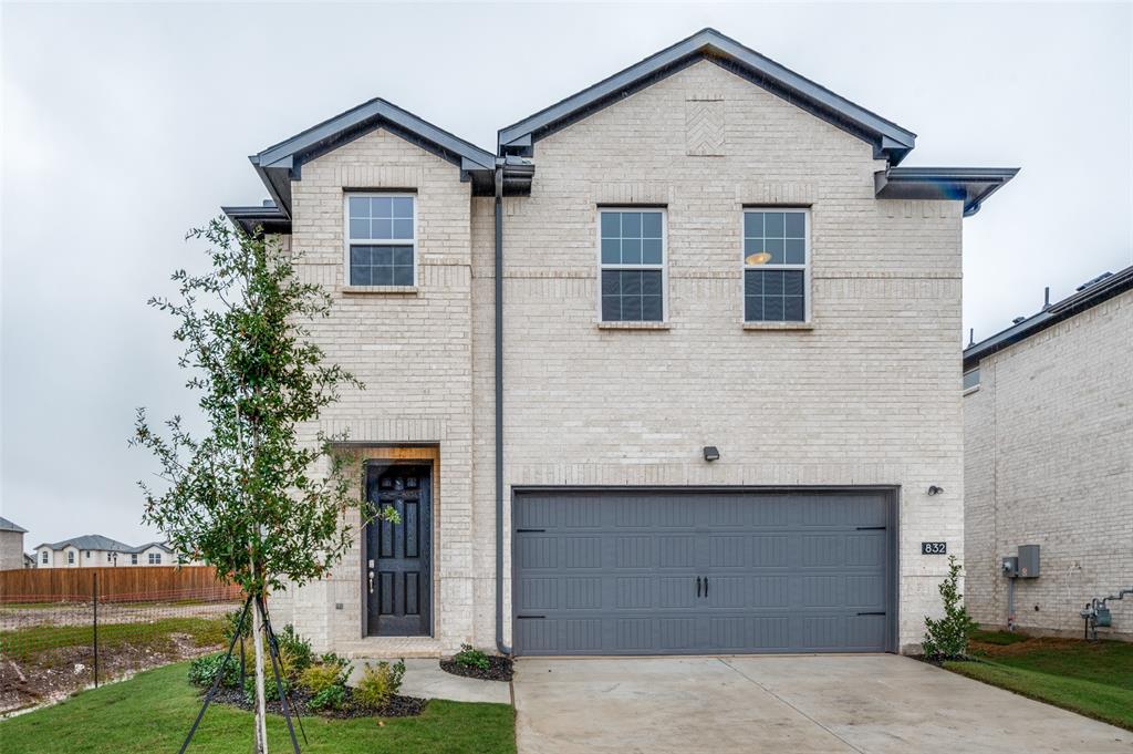 Anna Condo: 832 Santa Lucia Drive