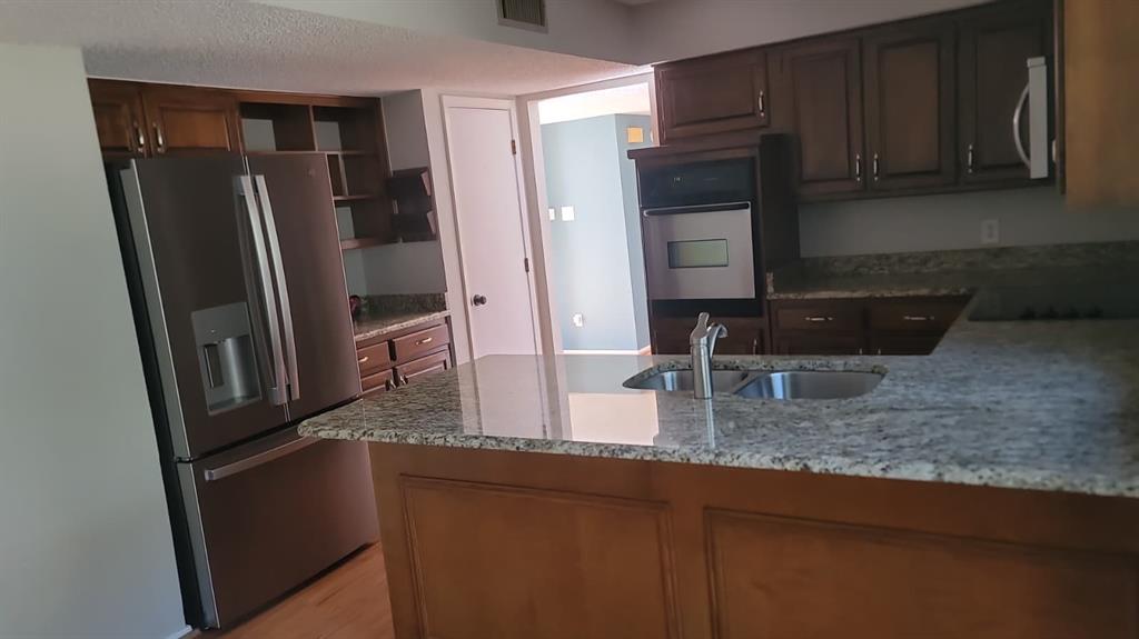 Arlington Condo: 5809 Arbor Valley Drive