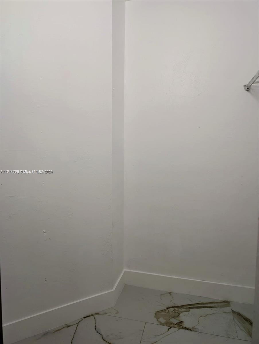 Pembroke Pines Condo: 700 Southwest 113th Avenue