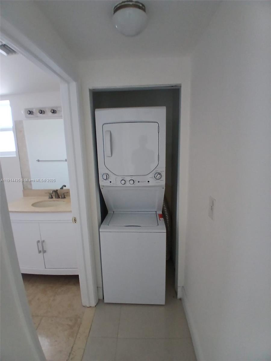 Miami Condo: 425 Northeast 30th Street