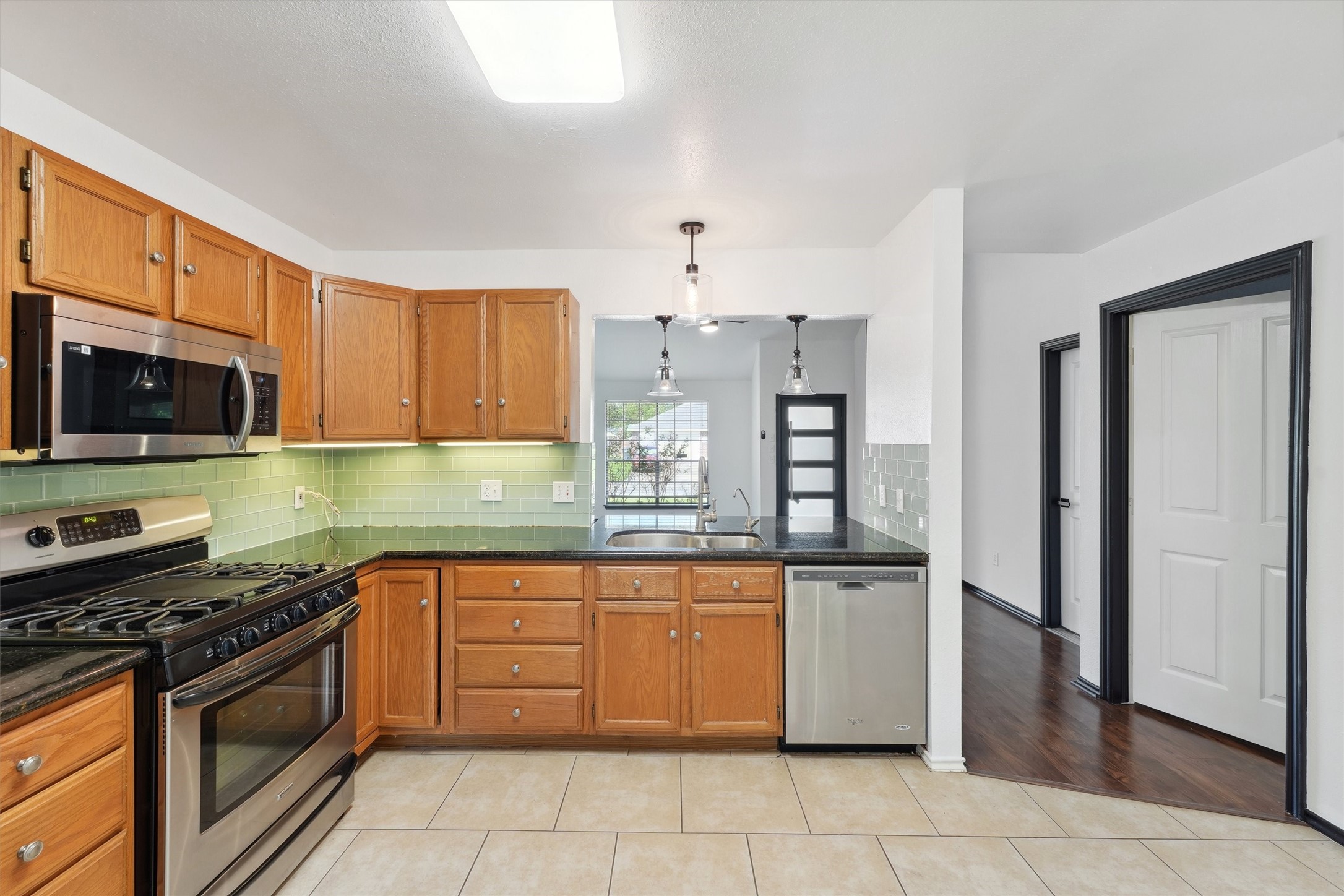 Alvin Condo: 2801 Dove Tree Drive