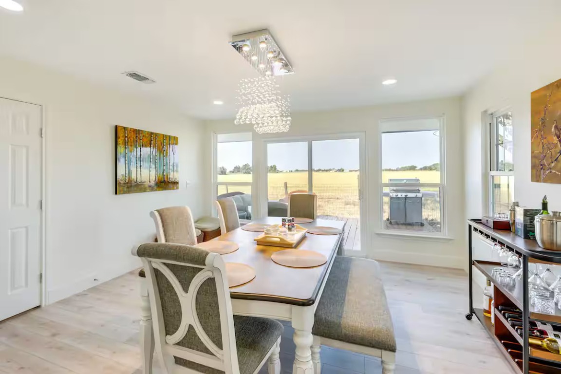 Coupland Condo: 1616 County Road 463