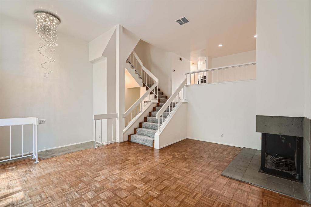 La Jolla Condo: 3253 Caminito Eastbluff