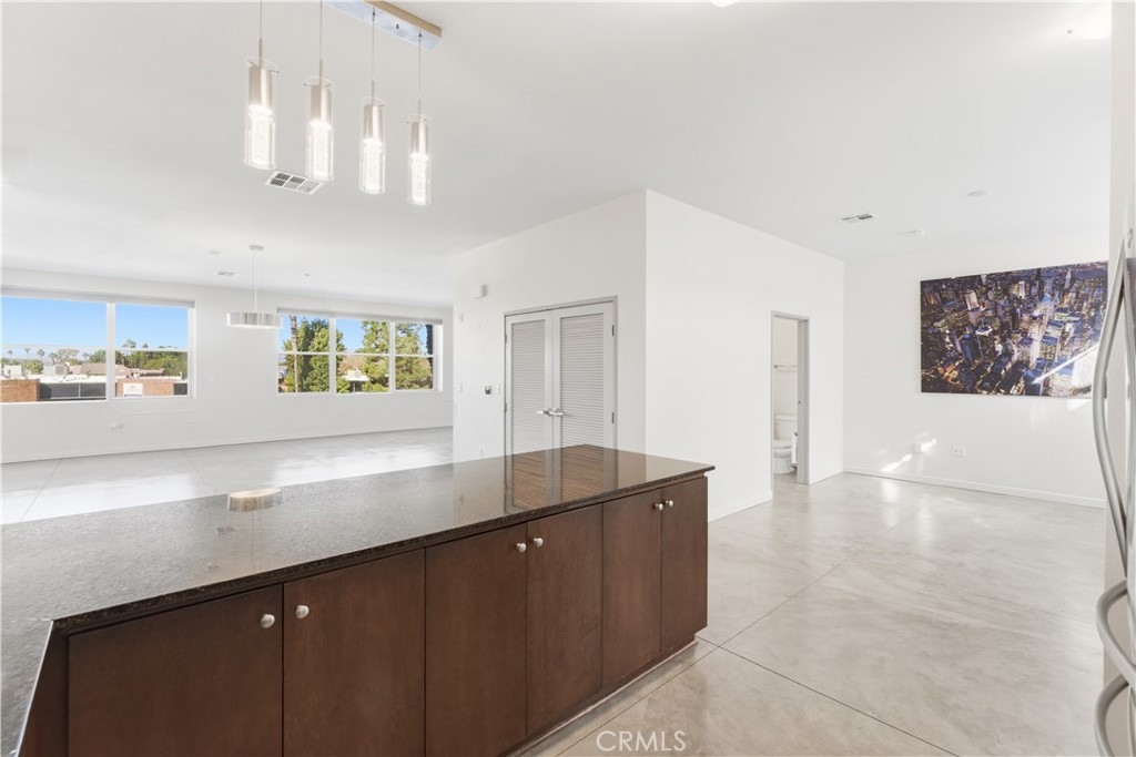 Anaheim Condo: 435 West Center Street Promenade