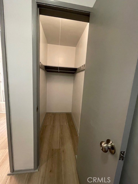 Burbank Condo: 2542 North Brighton Street