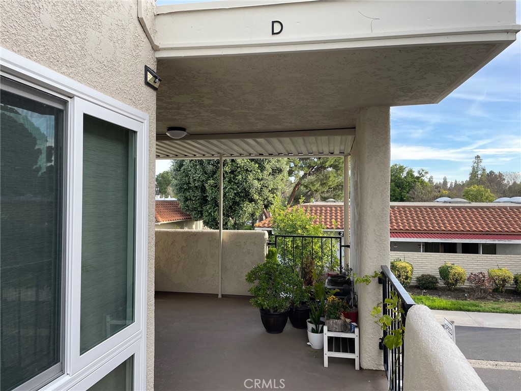 Laguna Woods Condo: 2192 Via Mariposa East