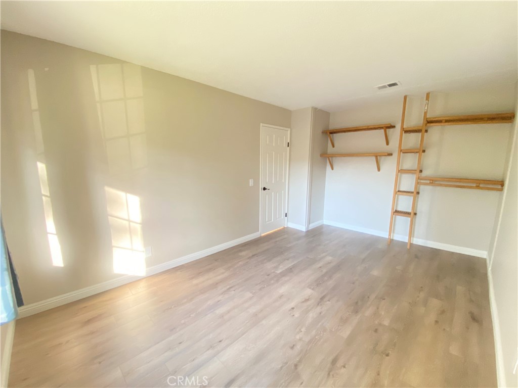Pomona Condo: 30 Mountain Shadows Place