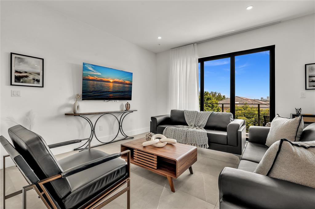 Fort Lauderdale Condo: 2100 Miami Road