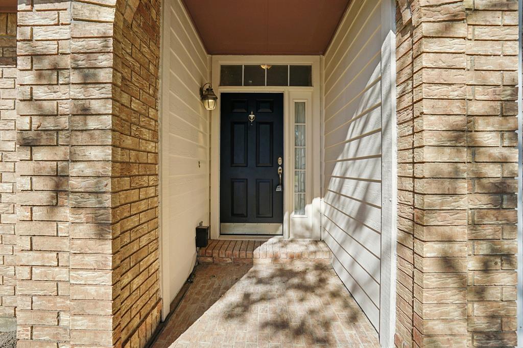 Irving Condo: 401 Dakota Trail