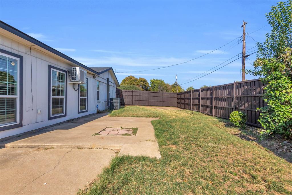 Farmers Branch Condo: 12904 Rosser Road