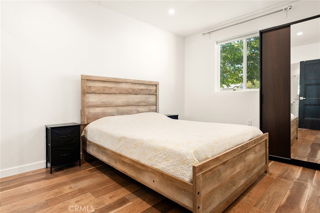 West Hills Condo: 6624 Dannyboyar Avenue