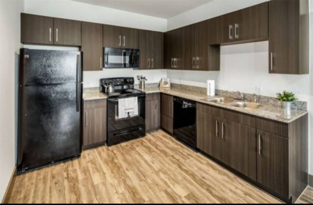 College Station Condo: 2200 Cottage Lane