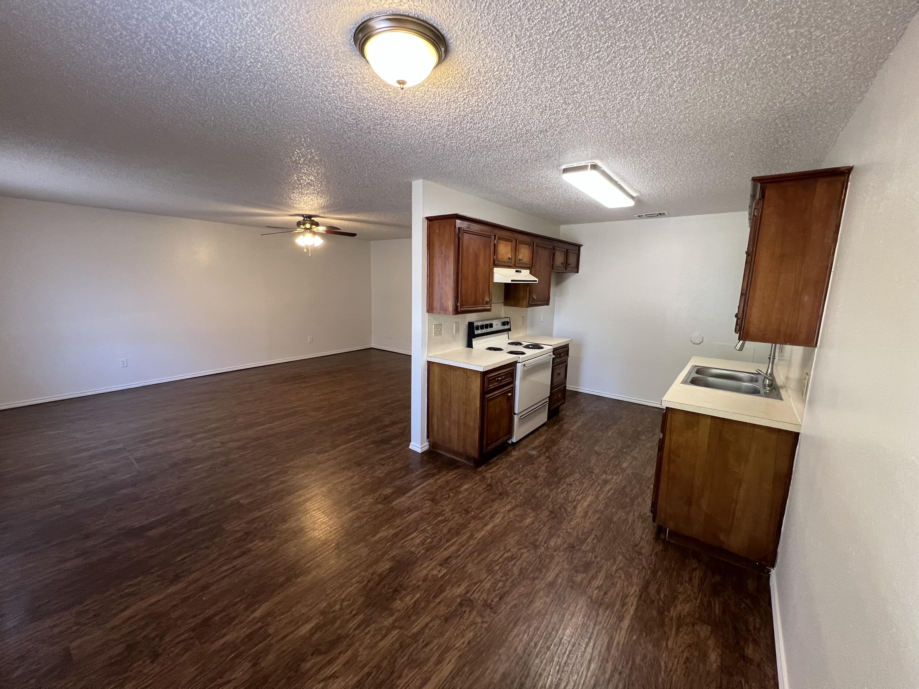 Lubbock Condo: 2409 88th Street