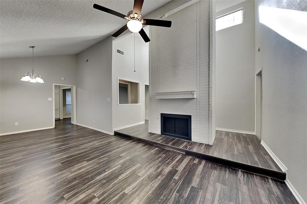 Arlington Condo: 3705 Hialeah Drive