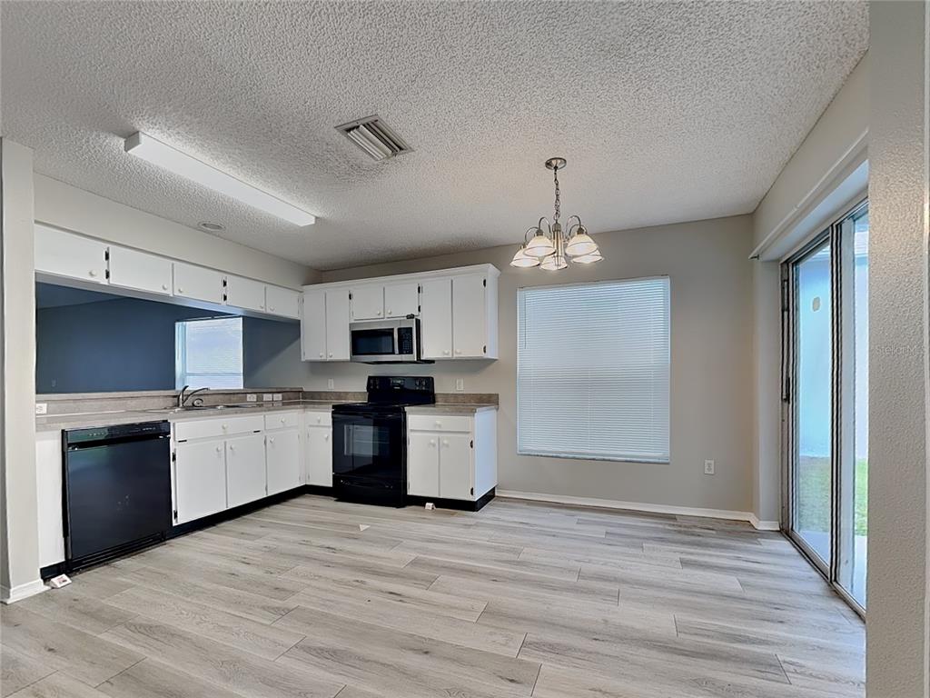 Temple Terrace Condo: 8904 Bridgeford Oaks Drive