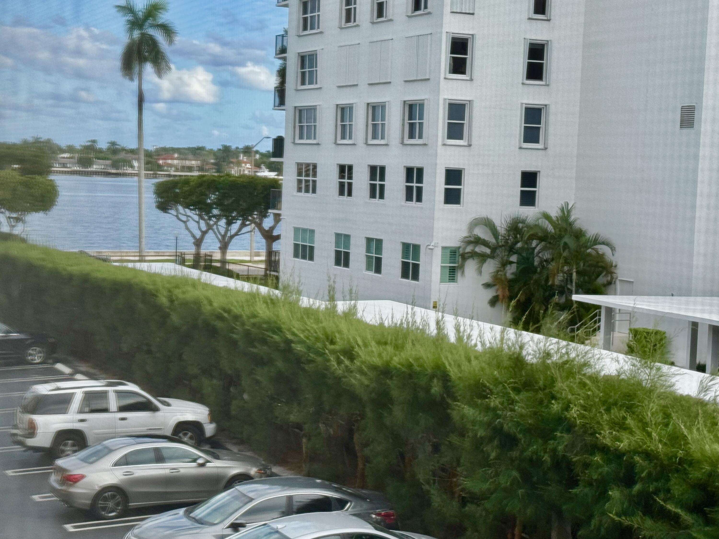 West Palm Beach Condo: 1527 South Flagler Drive