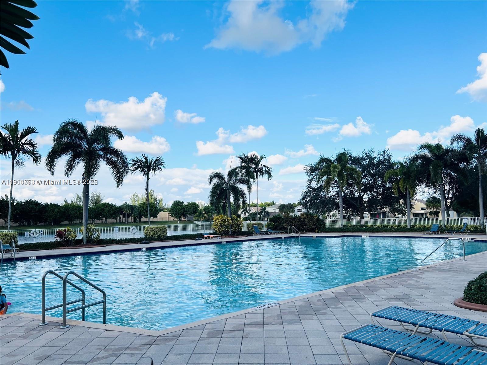 Miramar Condo: 4537 Southwest 134th Avenue