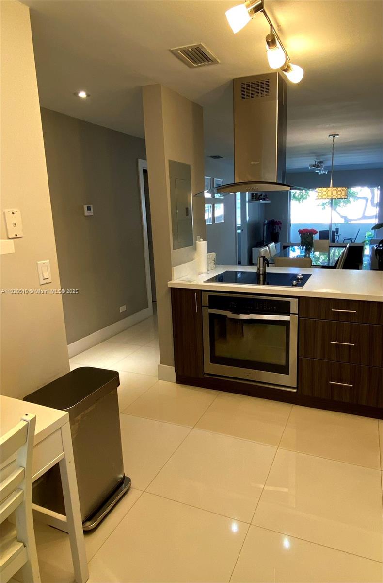 Key Biscayne Condo: 300 Galen Drive