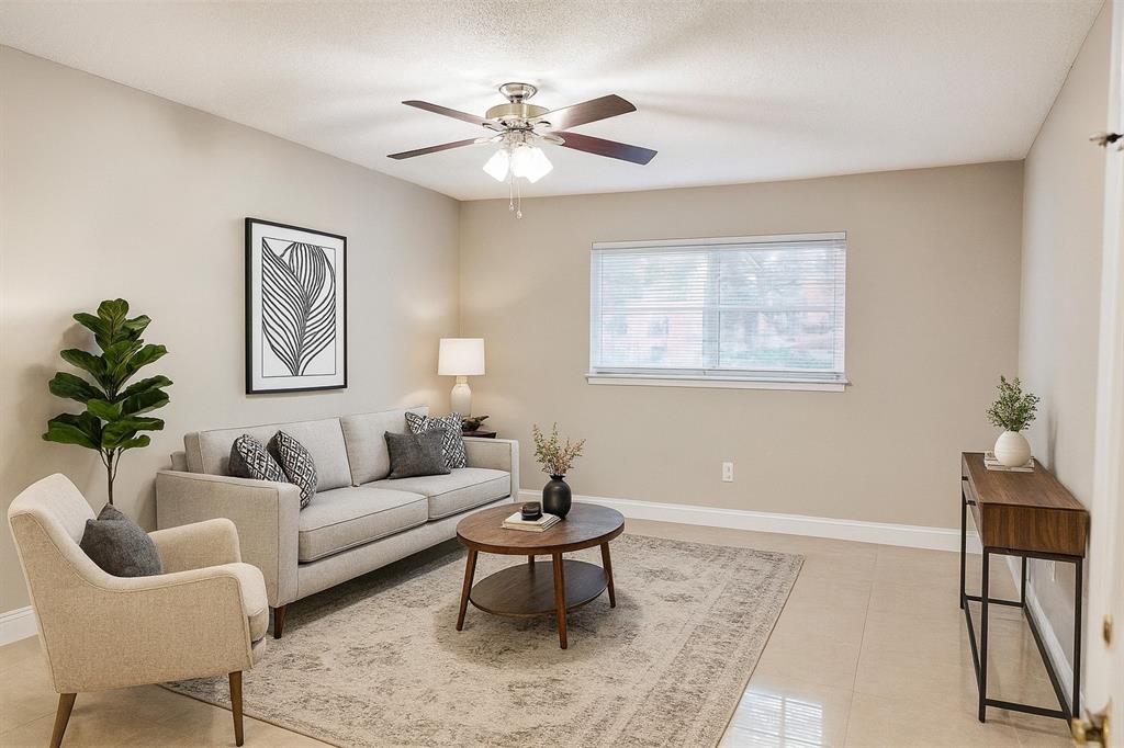 Hollywood Condo: 3600 North 56th Avenue