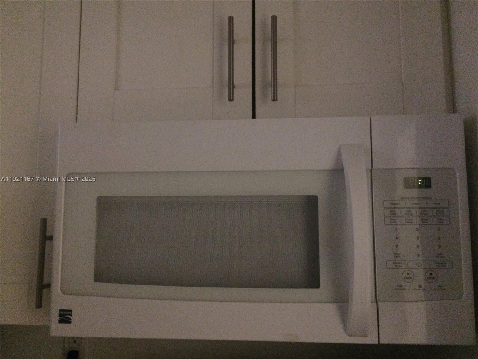 Key Biscayne Condo: 255 Sunrise Drive