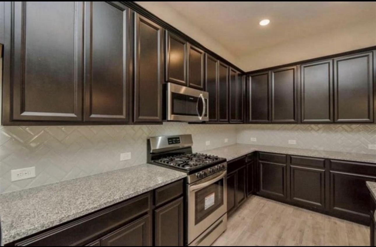 Richmond Condo: 427 Micaela Meadows Court