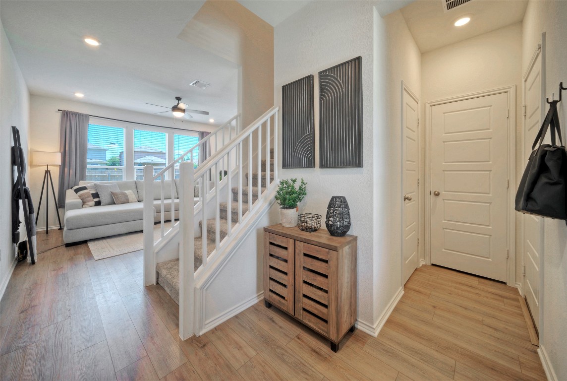 Manor Condo: 13216 Nancy Reagan Street