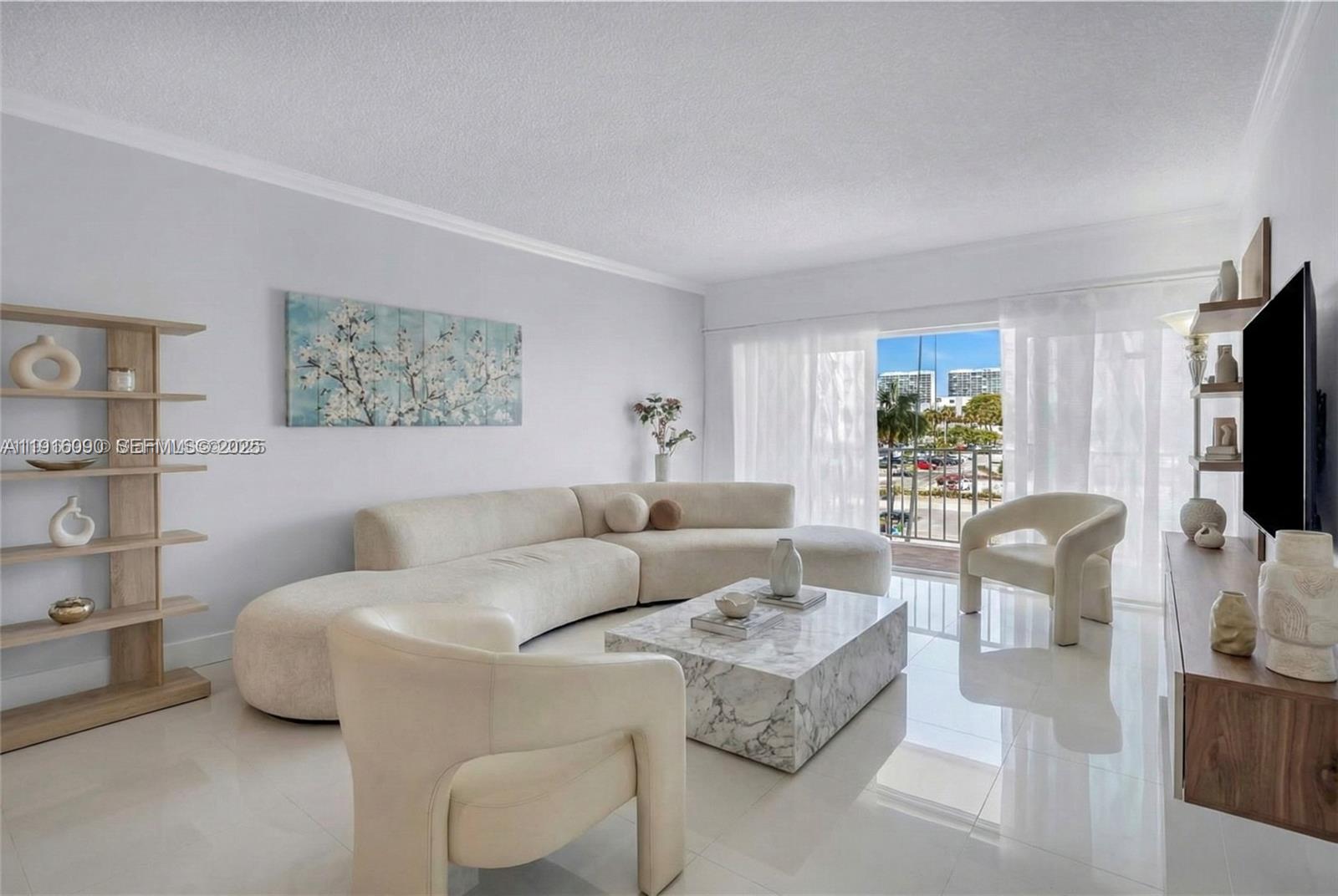 Sunny Isles Beach Condo: 500 Bayview Drive