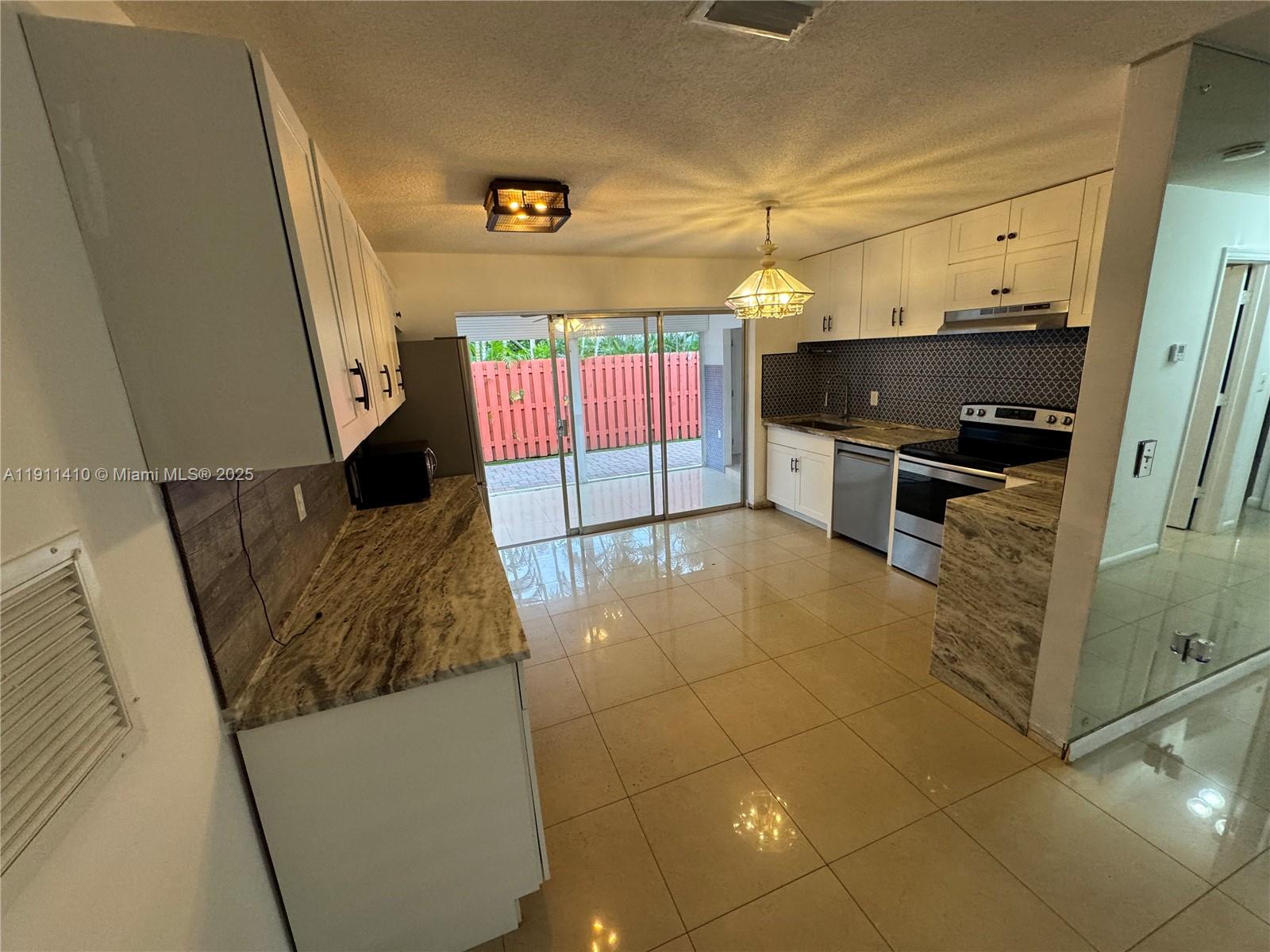 Tamarac Condo: 4578 Northwest 16th Avenue