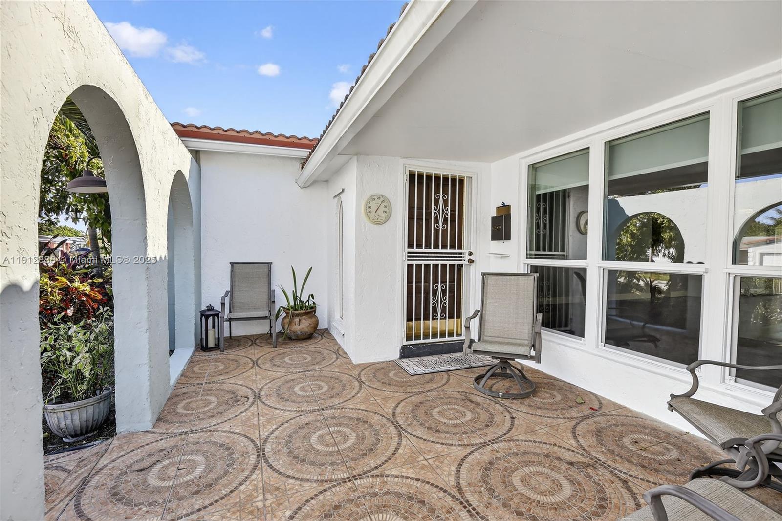 Miramar Condo: 7920 Alhambra Boulevard