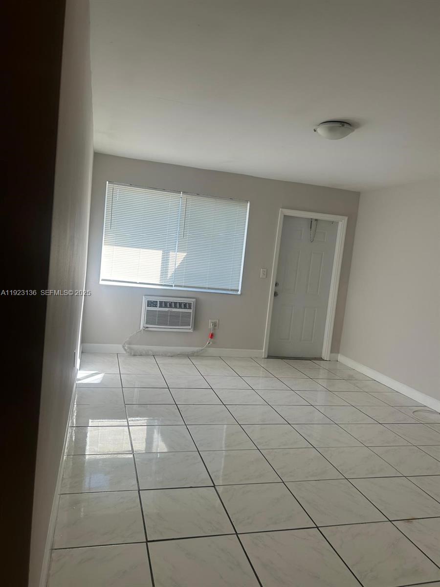Miramar Condo: 7561 Venetian Street
