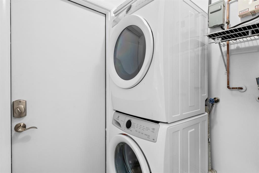 Fort Lauderdale Condo: 615 Southwest 16th Court