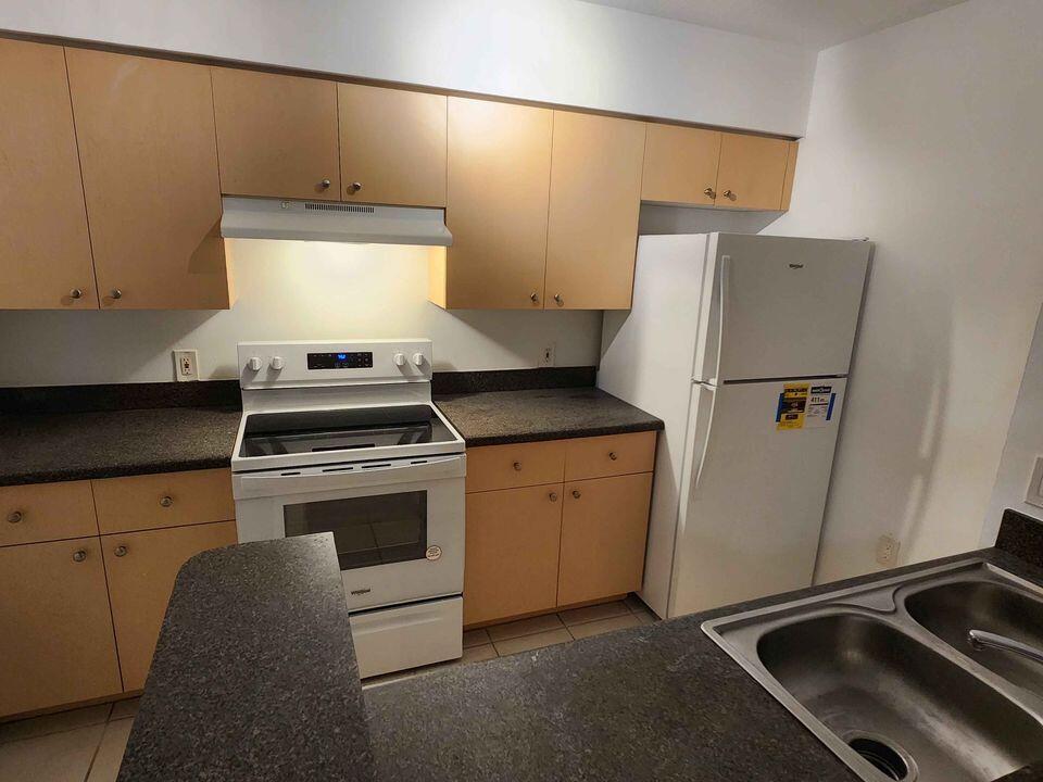 West Palm Beach Condo: 4081 San Marino Boulevard