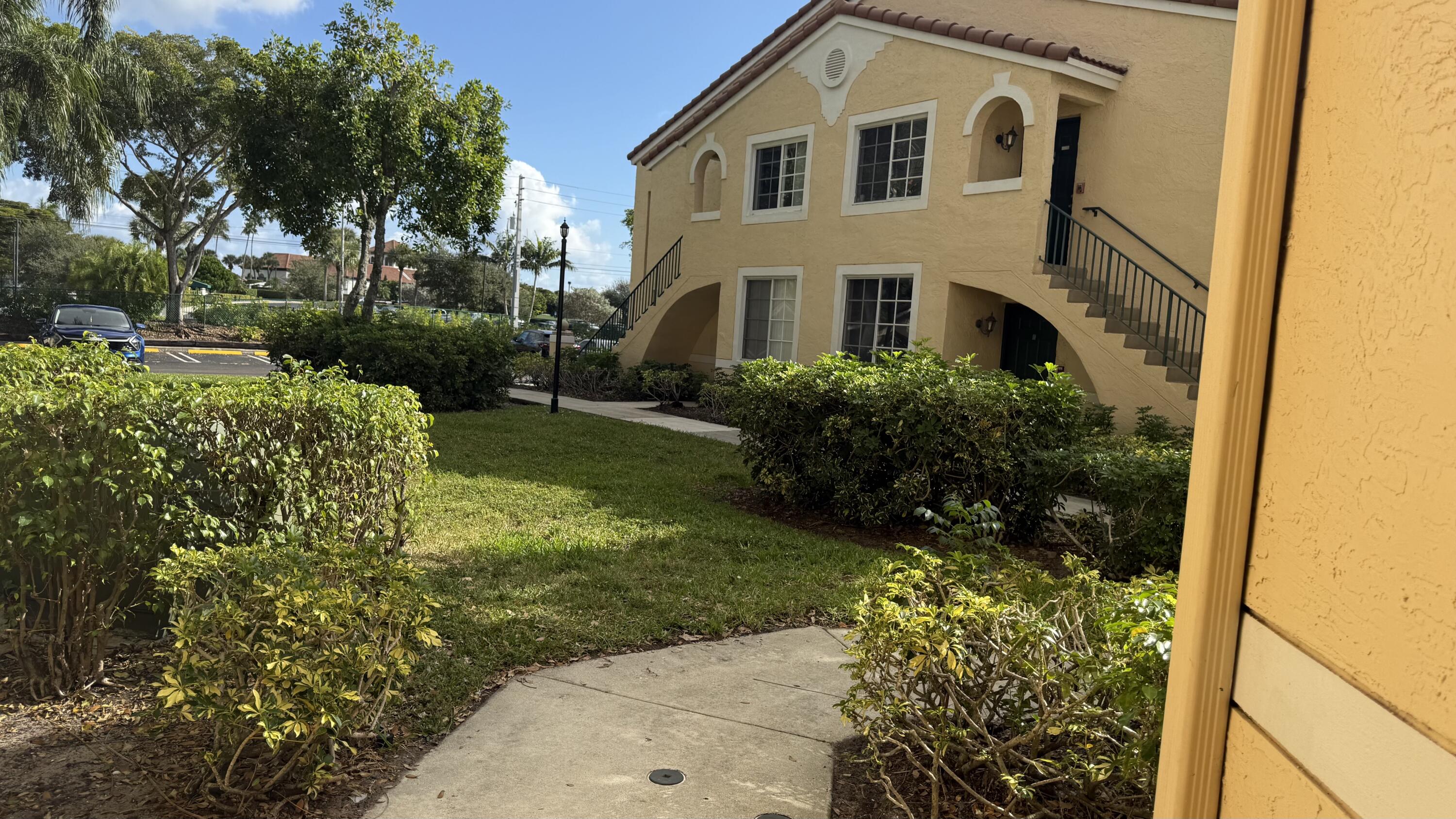 West Palm Beach Condo: 1755 Village Boulevard