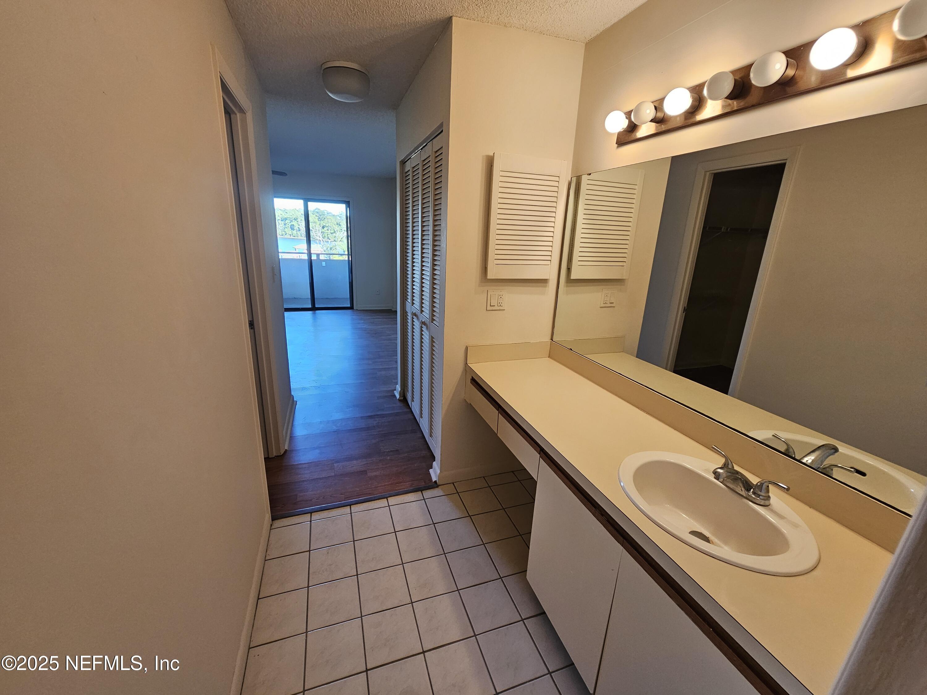 Jacksonville Condo: 1307 River Hills Circle East